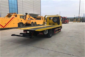 盐山非事故拖车